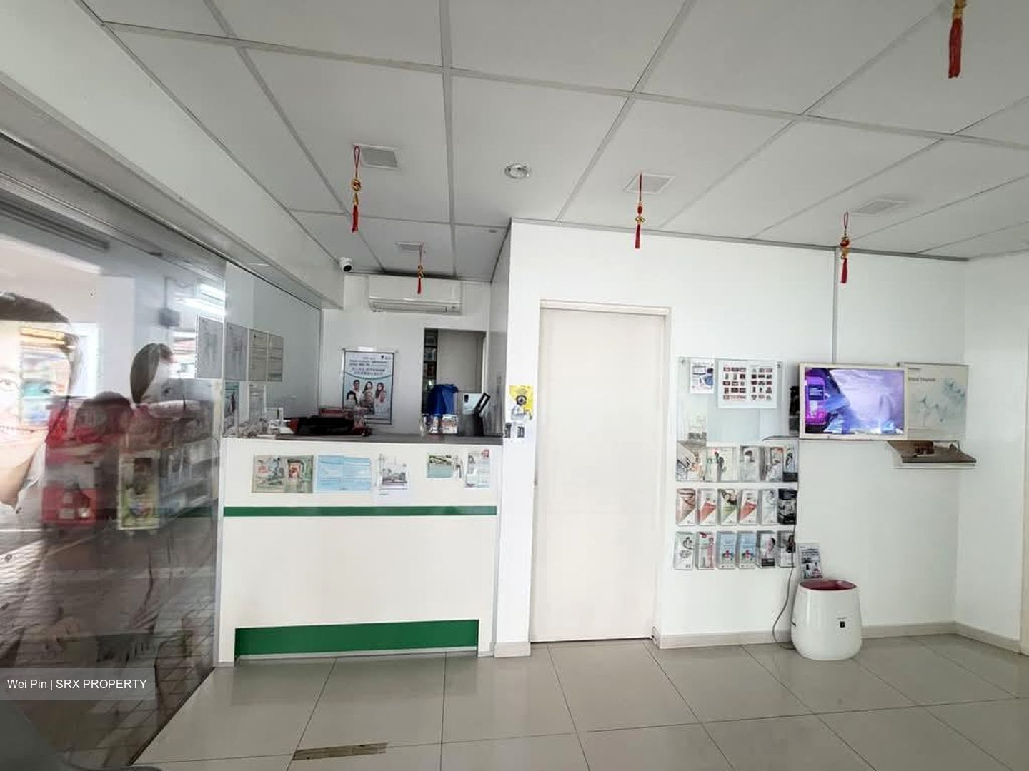 Bukit Batok Central (D23), Shop House #595639101